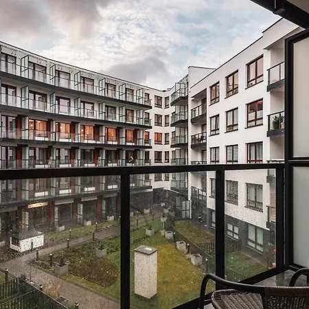 Metro Park - Bielany, Sun & Snow Apartamento